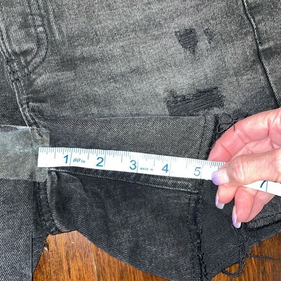 Old Navy High Rise O.G. STRAIGHT Jean Shorts Size 4 - Picture 6 of 8